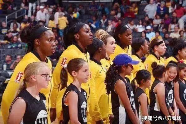 WNBA常规赛：康涅狄格太阳vs洛杉矶火花,WNBA常规赛精彩对决回顾”